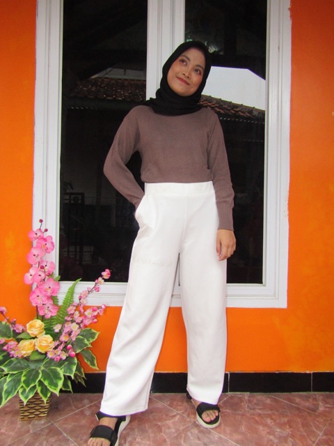 CELANA KULOT PUTIH HITAM
