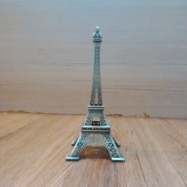 Miniatur Menara Eiffel Paris