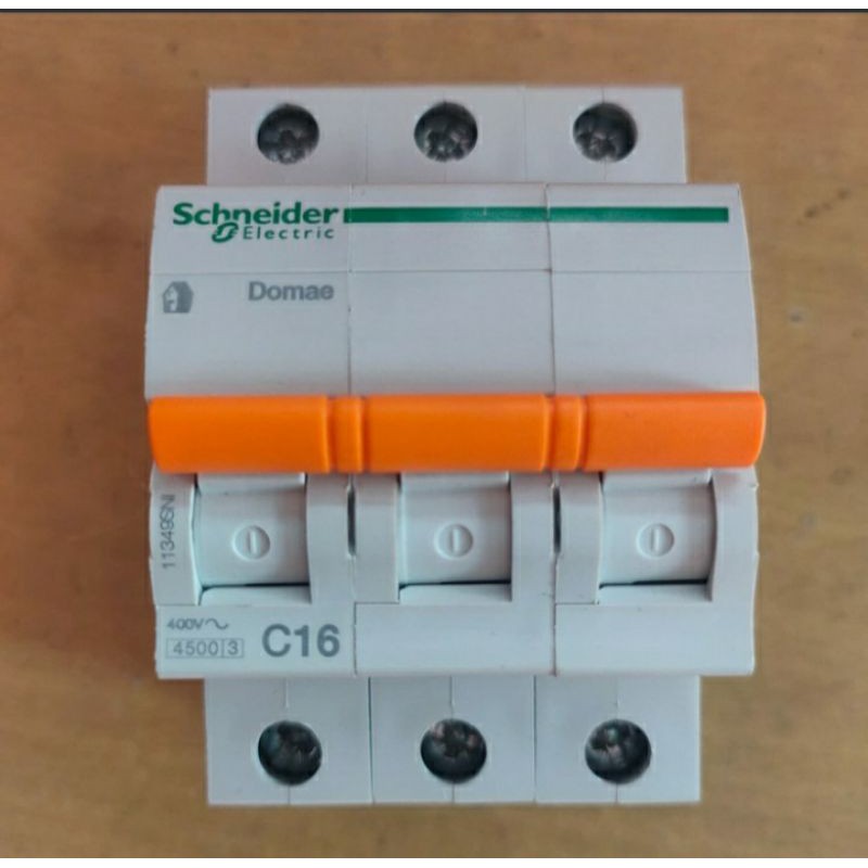 MCB Schneider Domae 3P 16A