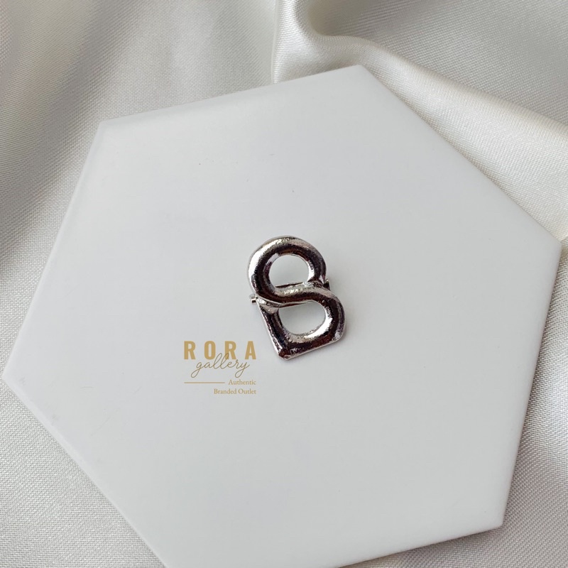 Rora PART 1 NEW BROOCH | BROS BUTTONSCARVES | Rora Gallery-N silver