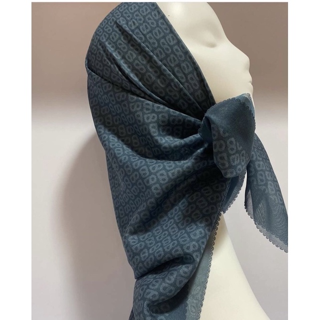 tapis square teal buttonscraf