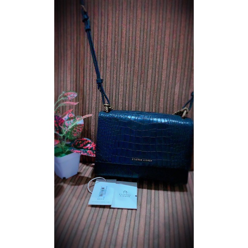 Preloved tas Aigner original