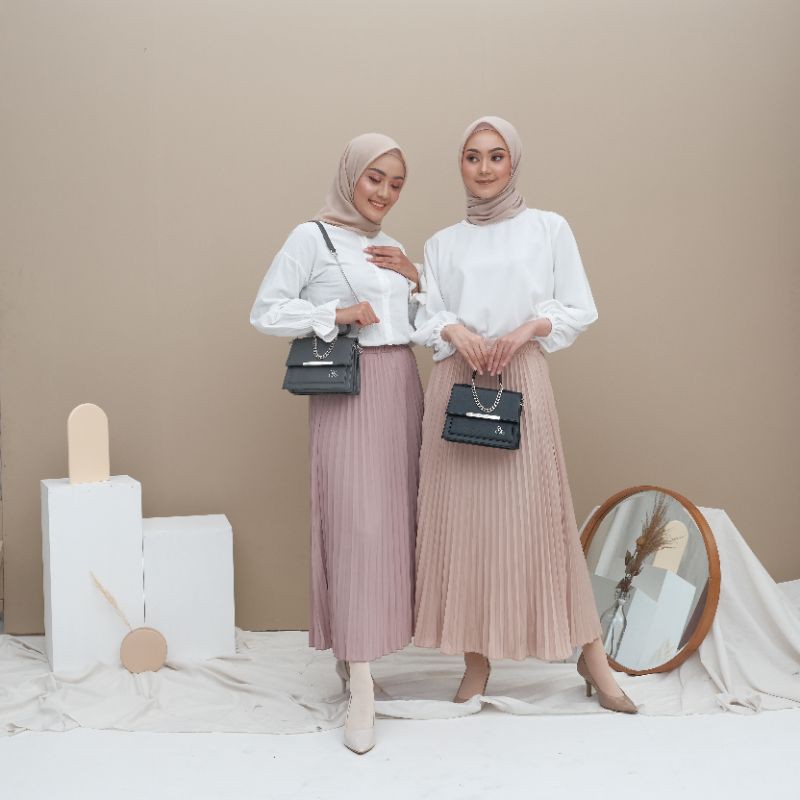 Eliza Bag By RV (Rantai Black Nikel) Local Brand Indonesia