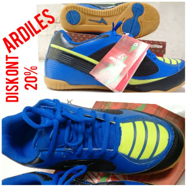 Sepatu Putsal