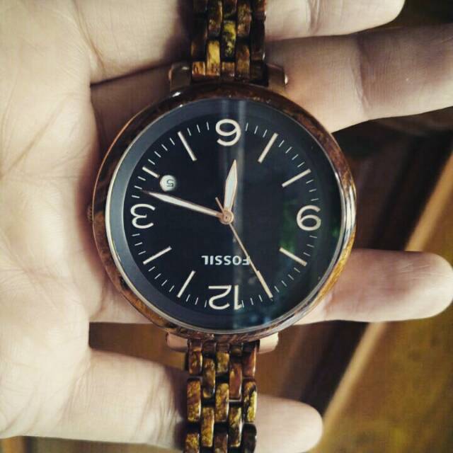 Fossil jengkol burlwood