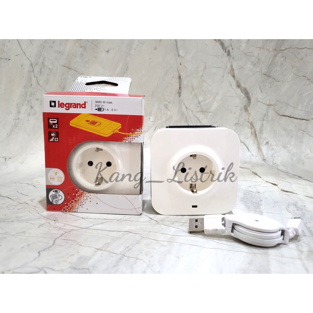 Legrand Surge Protected Socket dengan 2 Port USB