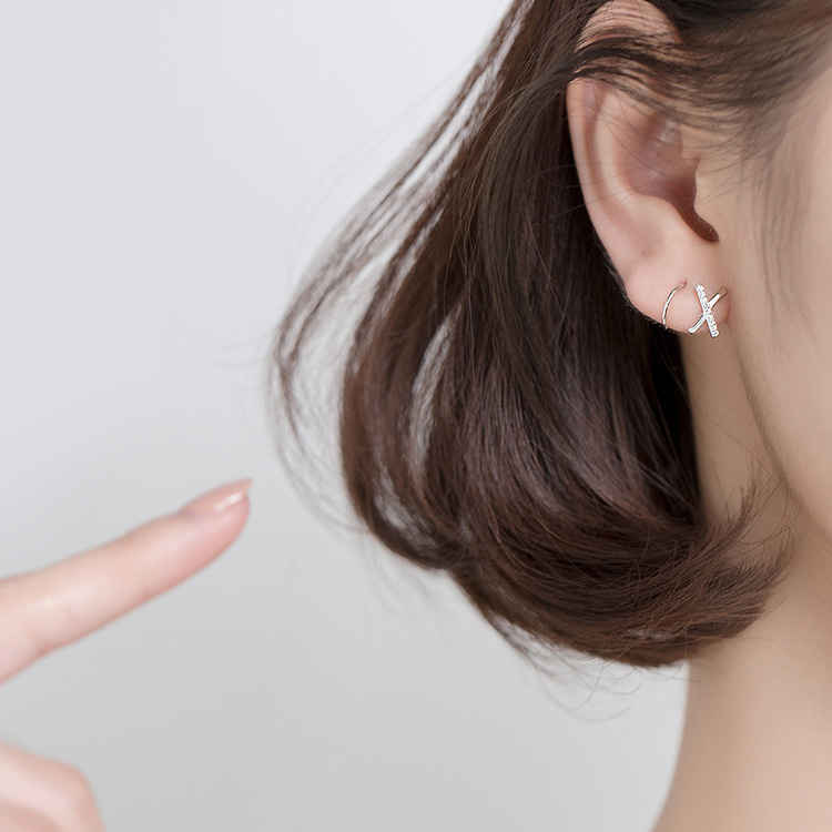 Anting Giwang Simple Model Huruf X Dengan Berlian Imitasi Warna Silver Untuk Wanita