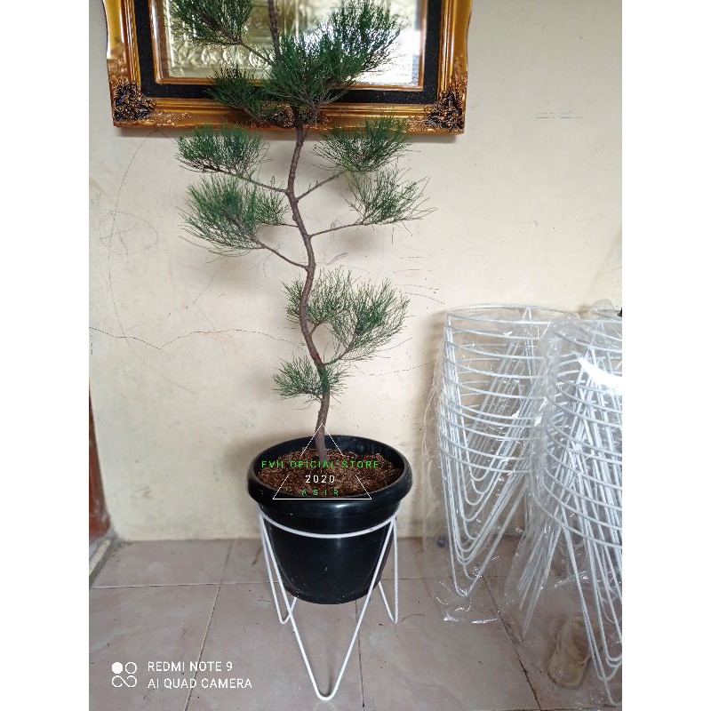 dudukan pot bunga besi