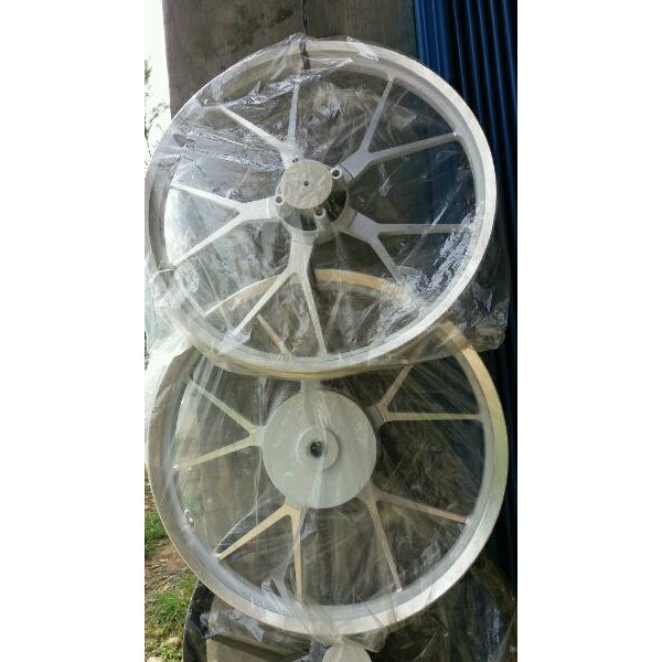 PROMO velg racing 17 variasi mio beat scopy spacy PUTIH .