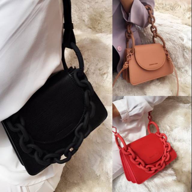 Tas Charles n Keith Chunky Chain - tas batam - tas branded - tas wanita
