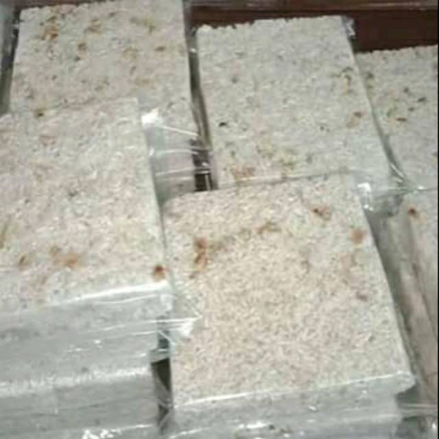 

Kipang beras ketan khas jambi
