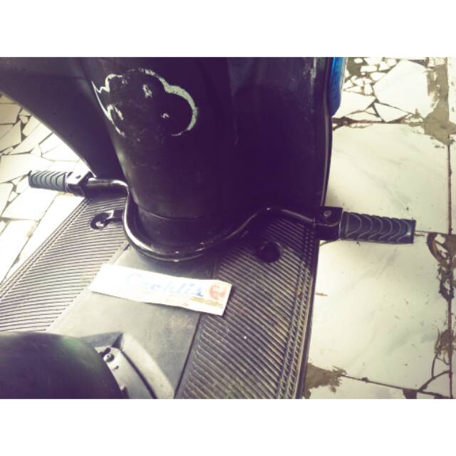 Bastep Pijakan Kaki depan Motor Matic