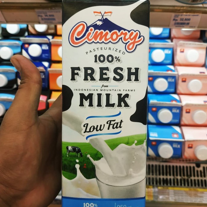 

Cimory Fresh Milk low fat Susu Segar Rendah lemak 950Ml