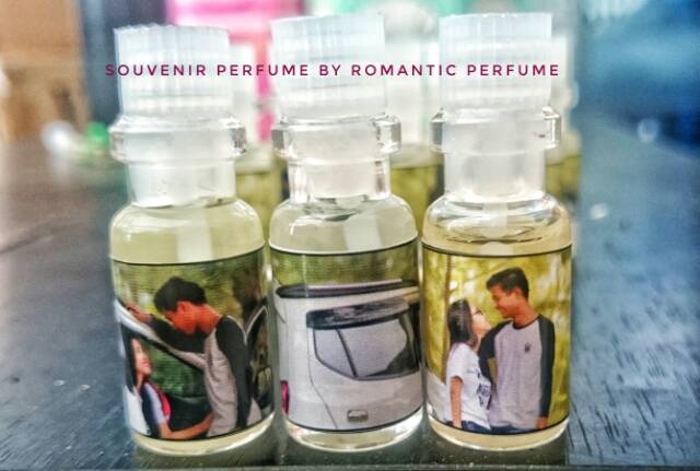 Pencari Harga Souvenir pernikahan parfum unik belanja 