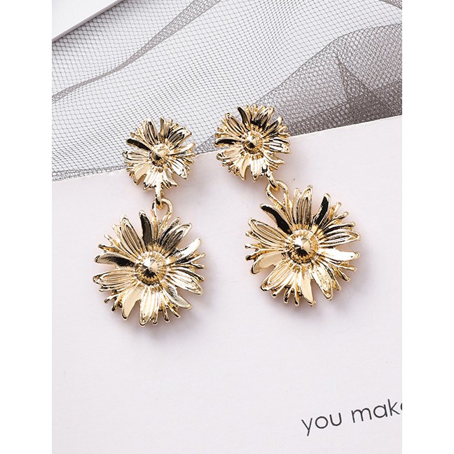 LRC Anting Tusuk Fashion Gold Size Three-dimensional Flower Earrings F81296