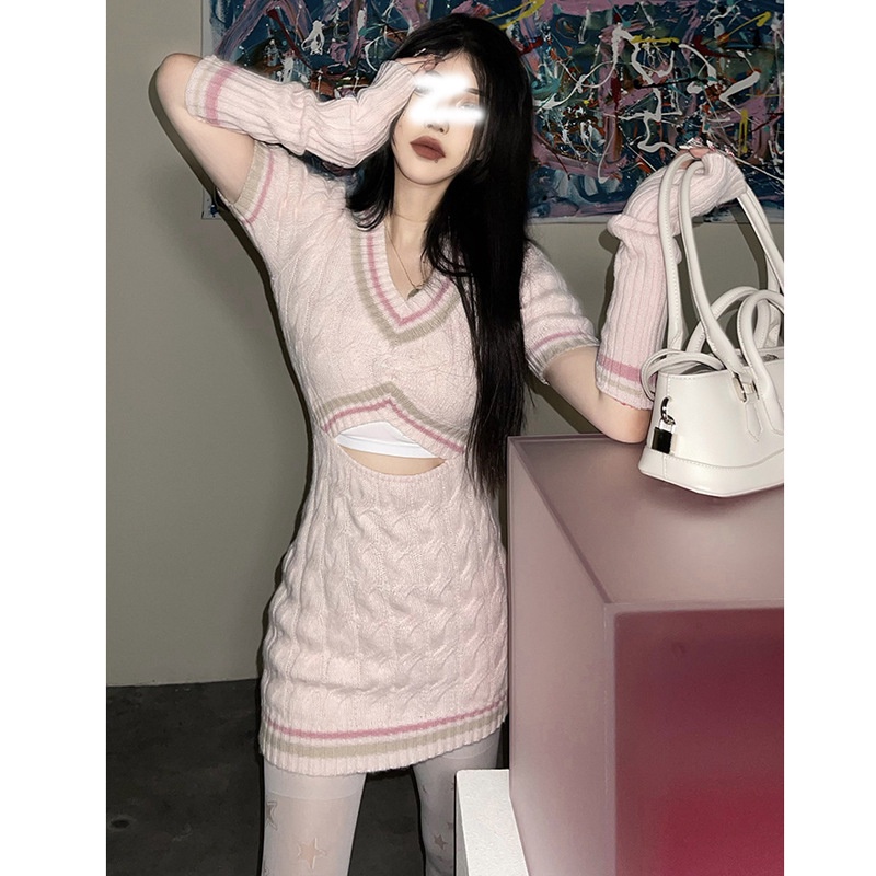 Nico##dress muslim korea/Gadis Gaun Merah Muda Sweater Wanita Musim Semi BaruVWanita Kerah Berongga Tipis Sehelai Kain