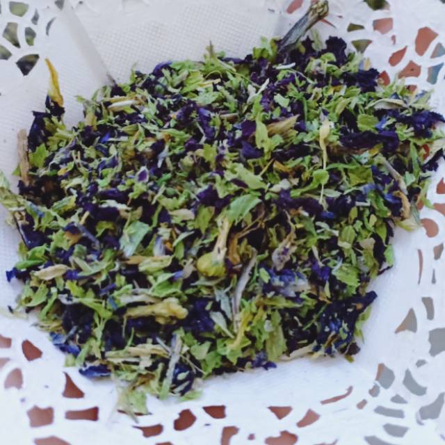 

hancuran teh bunga telang/Butterfly pea flower Crumb.