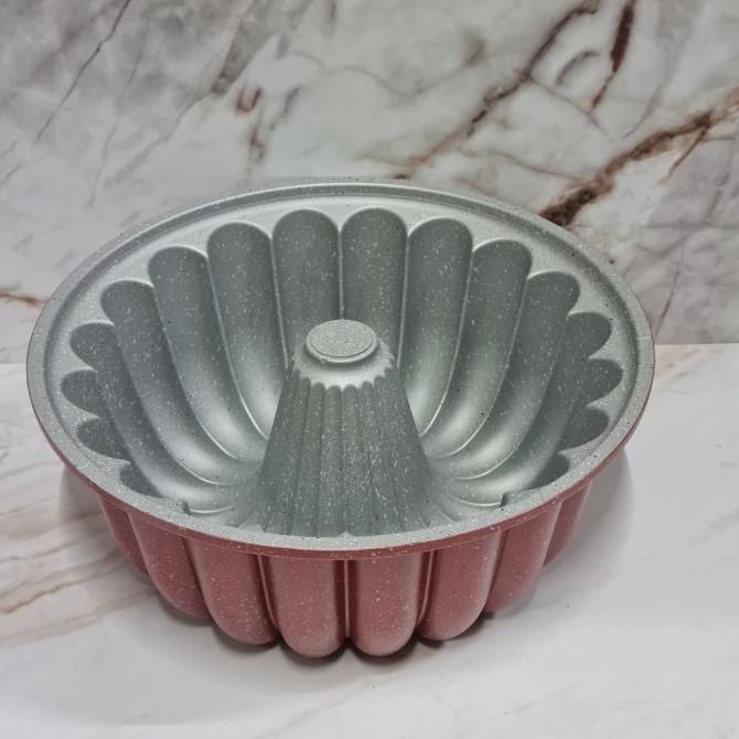 

elegant party Marble Bundt Pan / loyang kue tulban / marmer cake pan - champagne red