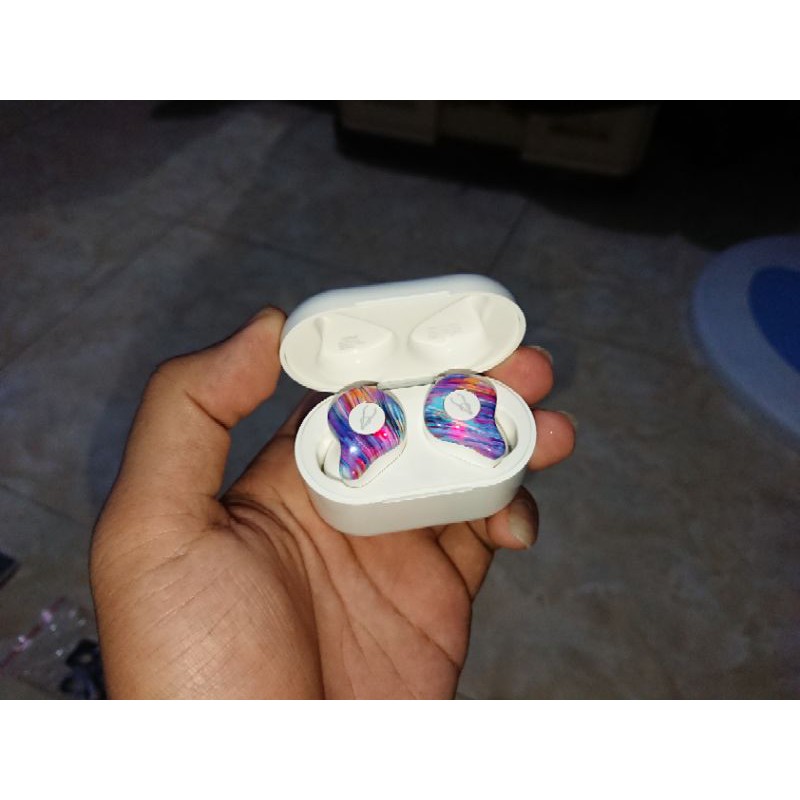 Sabbat X12 Pro TWS earphone bluetooth (Second). [FREE SILICON CASE + ADAPTOR ROBOT 1A]