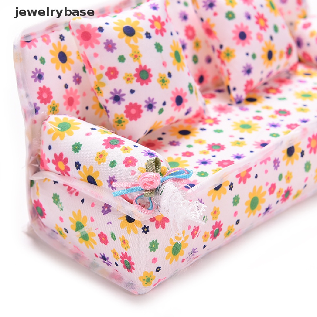 (jewelrybase) 3pcs / set Sofa + 2 Bantal Motif Print Untuk Aksesoris Rumah Boneka Barbie