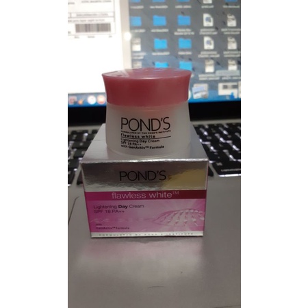 Ponds Flawless White Day Cream 10gr