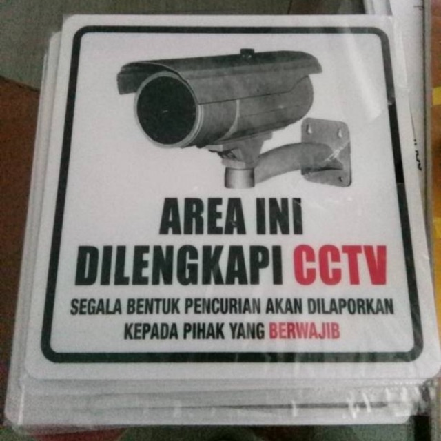 

Papan Tanda AREA INI DILENGKAPI CCTV Acrylic (20x20)cm