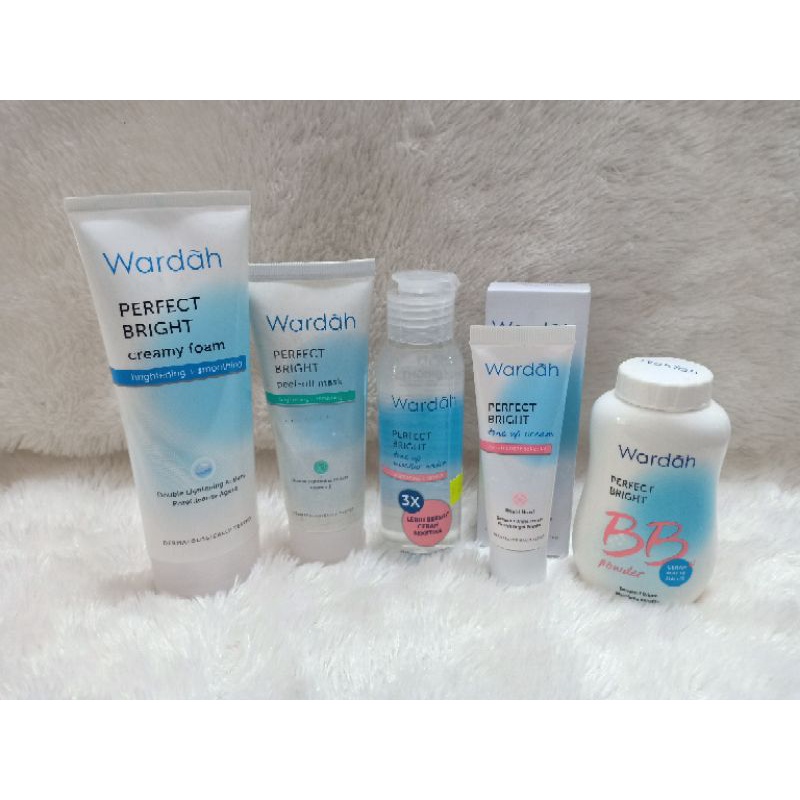 1 paket Wardah Perfect Bright Series