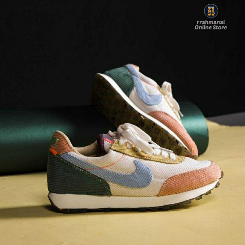 SEPATU ORIGINAL NIKE DAYBREAK RETRO CORDUROY