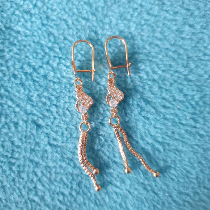 Xuping anting panjang melumbai permata emas