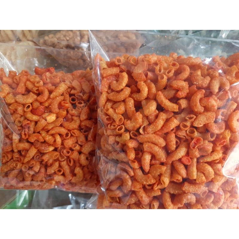 

MAKARONI BANTET CEMILAN PEDAS 500GRAM|SNACK KILOAN