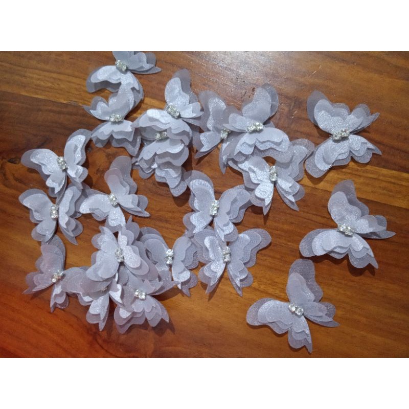 Aplikasi Kupu Organza Permata