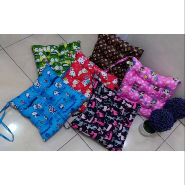 Bantal duduk /bantal sofa/bantal lantai/bantal karakter/bantal sandar karakter