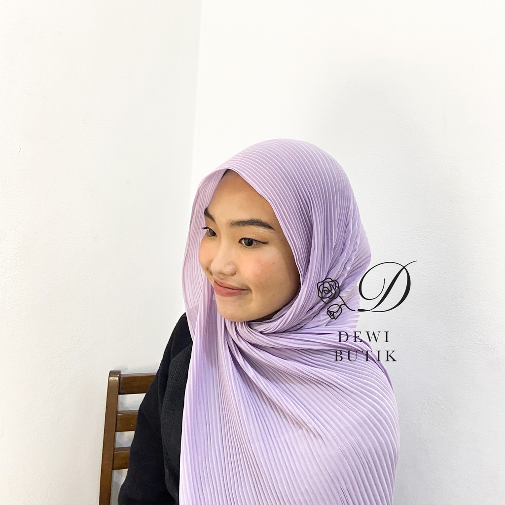 Pashmina Plisket Lylac Hijab Ungu Kerudung by Dewi Butik