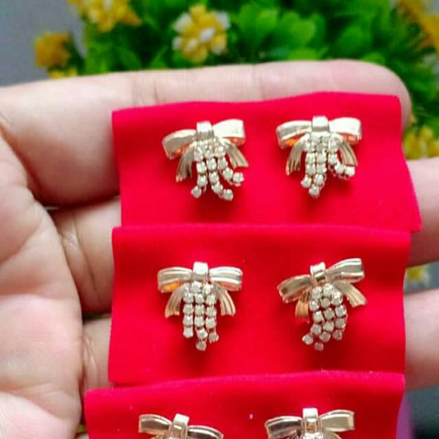 Berlian medan anting pita 1,5gr