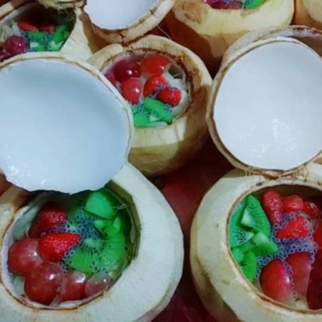 

Degan Jelly Fruit (Puding kelapa batok)