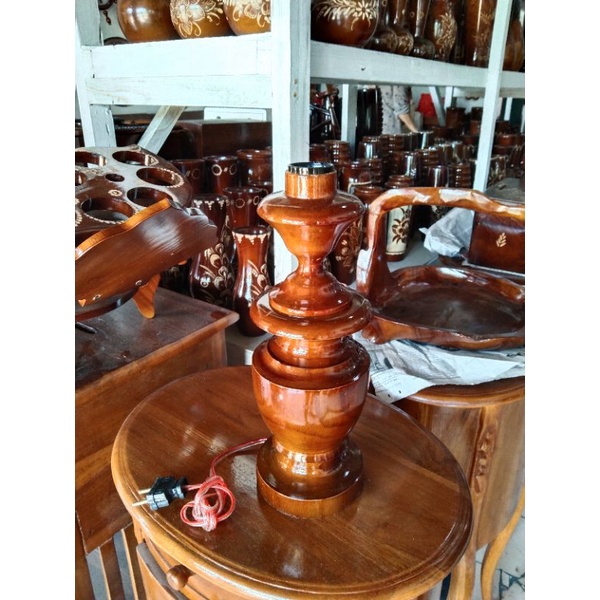 tiang lampu meja lampu sudut lampu hias dari kayu jati (tanp kap)