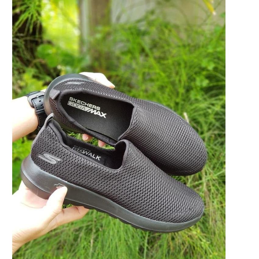 Skechers / Skechers Original / Skechers Pria / Sepatu Pria Slip On / Gowalk Max / sketcher / skecher