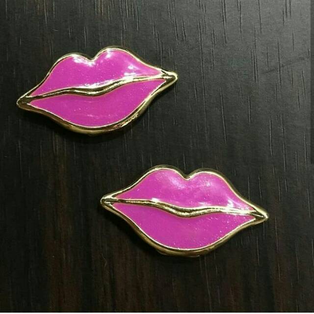 Pin popits lips