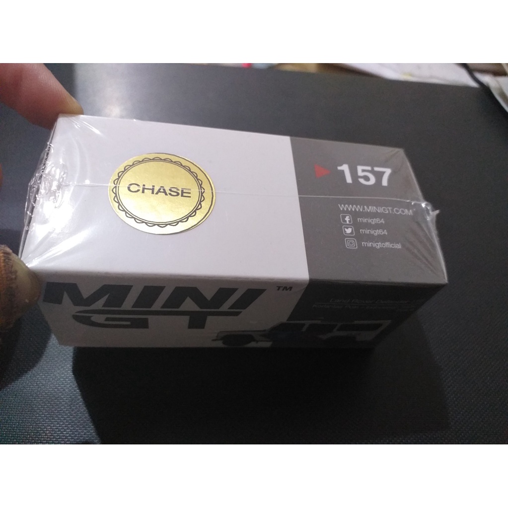 MINI GT 157 Land Rover Defender 110 Korlantas Polri CHASE