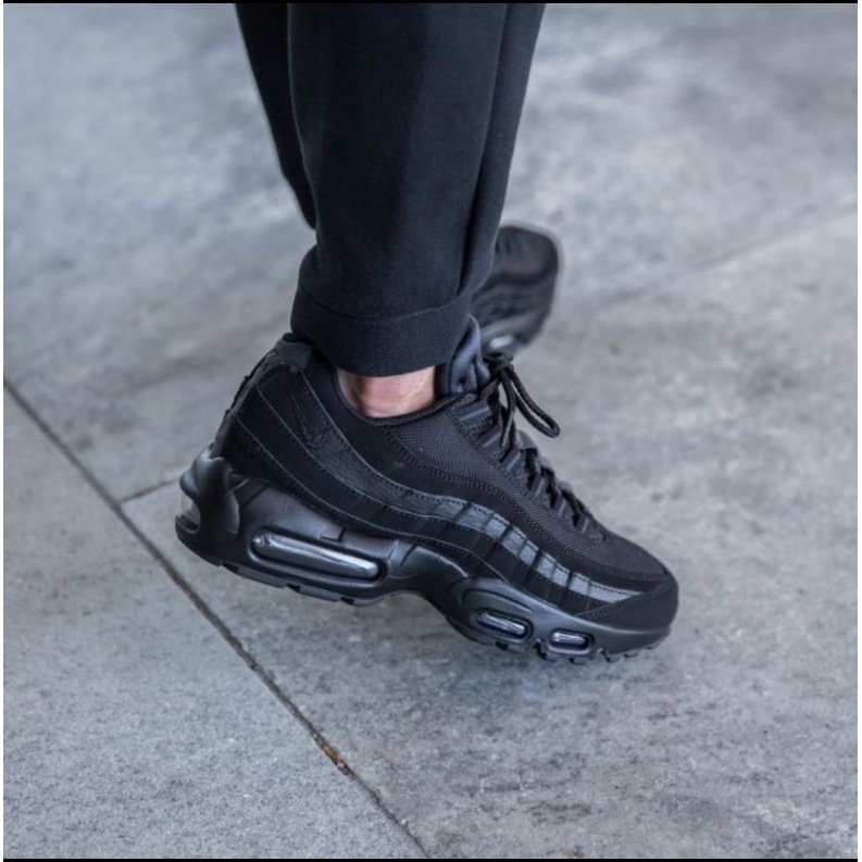 Nike Air Max 95 Essential &quot;Triple Black&quot;