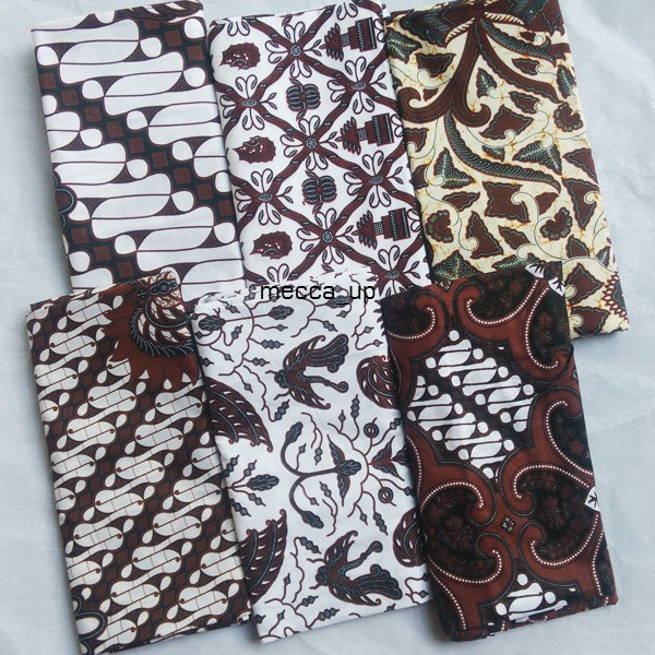 Kain Jarik Batik dasar putih Halus Tebal / Batik dasar putih Cemerlang dan Santoso