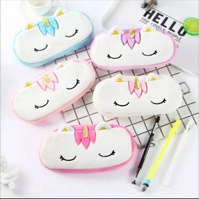 

Tempat Pensil motif unicorn