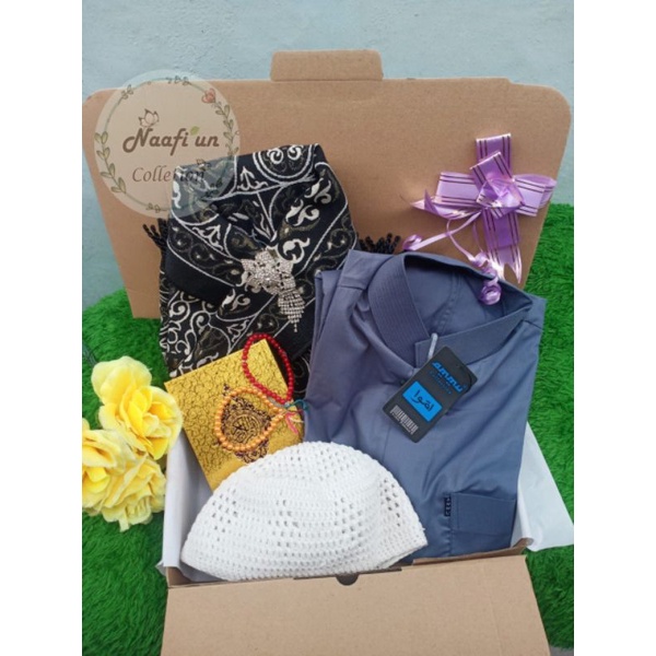 

Hampers Cowo Paket Alat Sholat/Kado Ulang Tahun/ Kado Wisuda