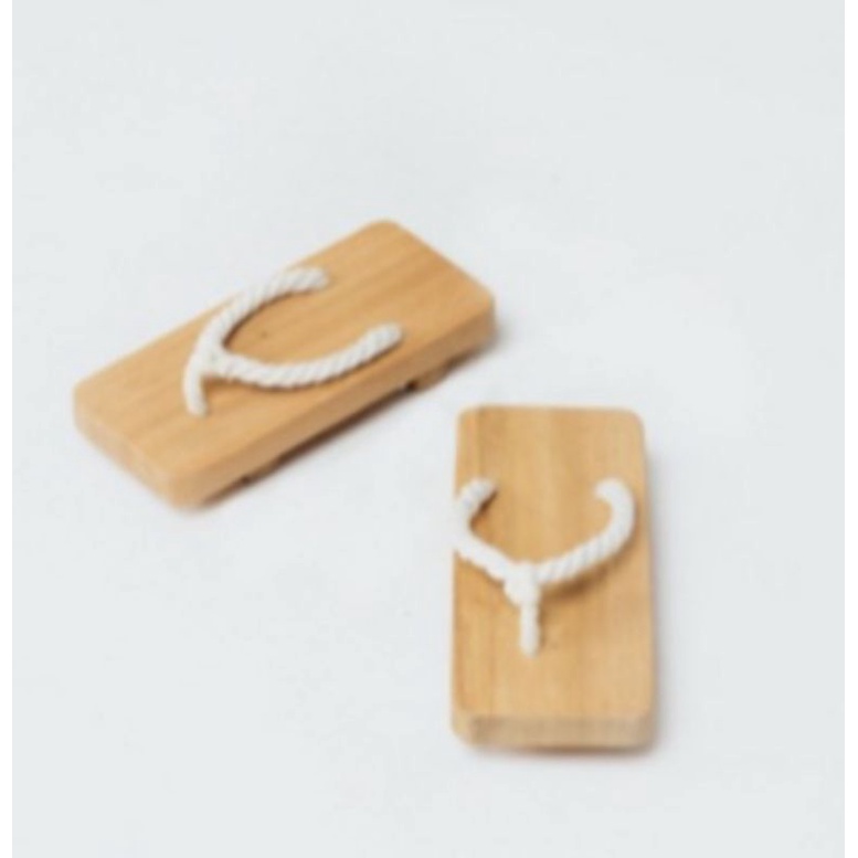 Sandal Geta mini untuk anak