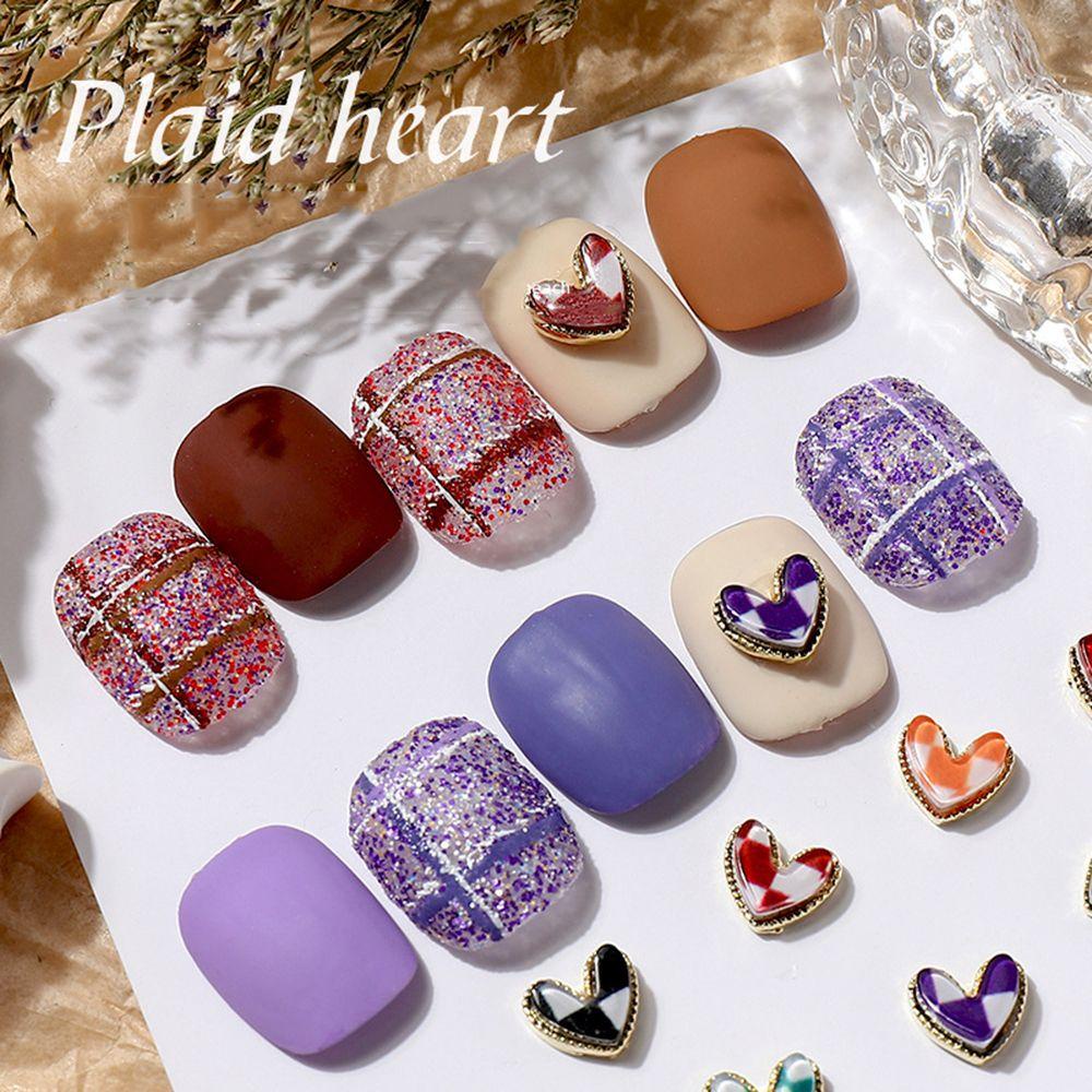 Mxbeauty Cinta Hati Perhiasan Kuku Tepi Logam Sederhana Kotak-Kotak Plaid Charm Manis DIY Nail Art Ornamen