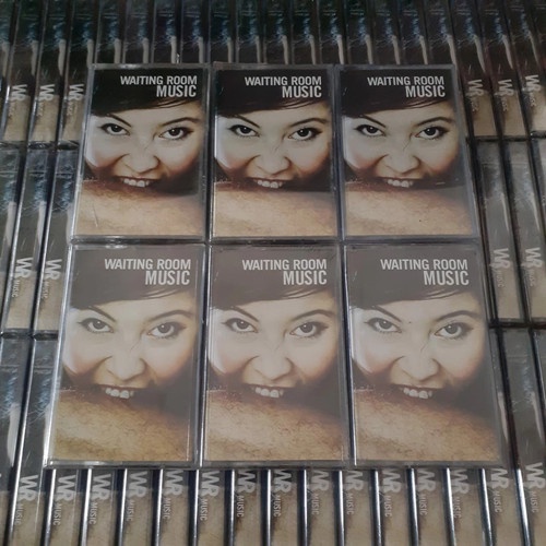 Kaset WAITING ROOM - Music