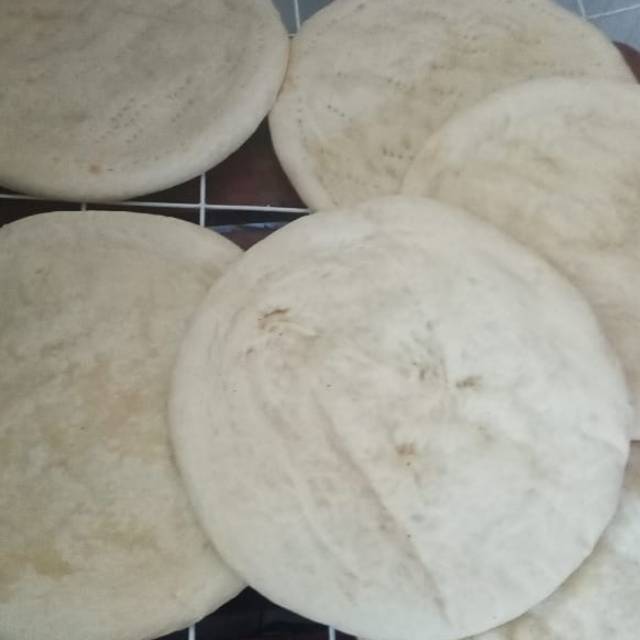 

Roti / Dough Pizza ukuran 20-21cm