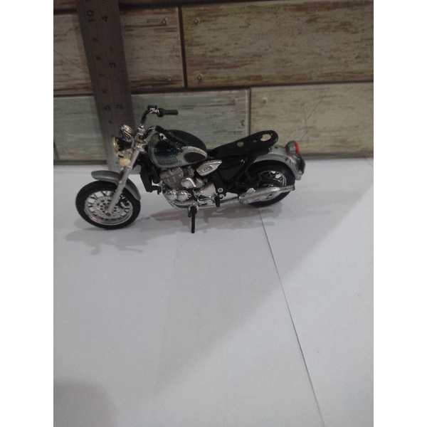 diecast triumph thunderbird maisto losses