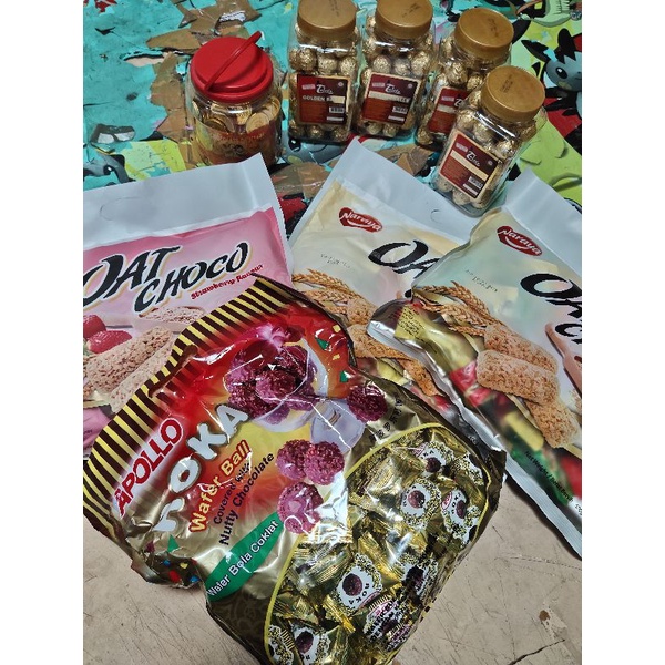

OAT CHOCO / TOBELLO GOLDEN / ROKA COKLAT SNACK LEBARAN PARCEL HAMPERS