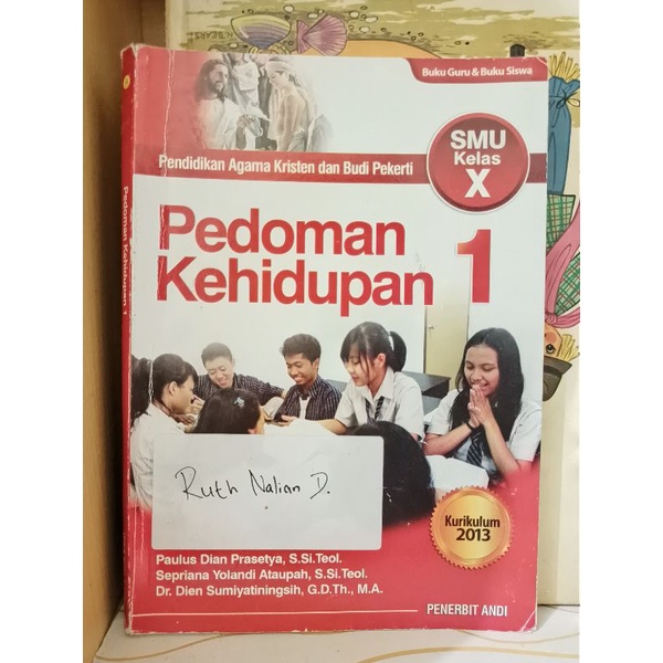 

Buku pedoman kehidupan Pendidikan Agama Kristen dan budi pekerti
